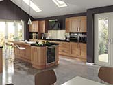 Windsor Shaker Oak Fitted Kitchen Design